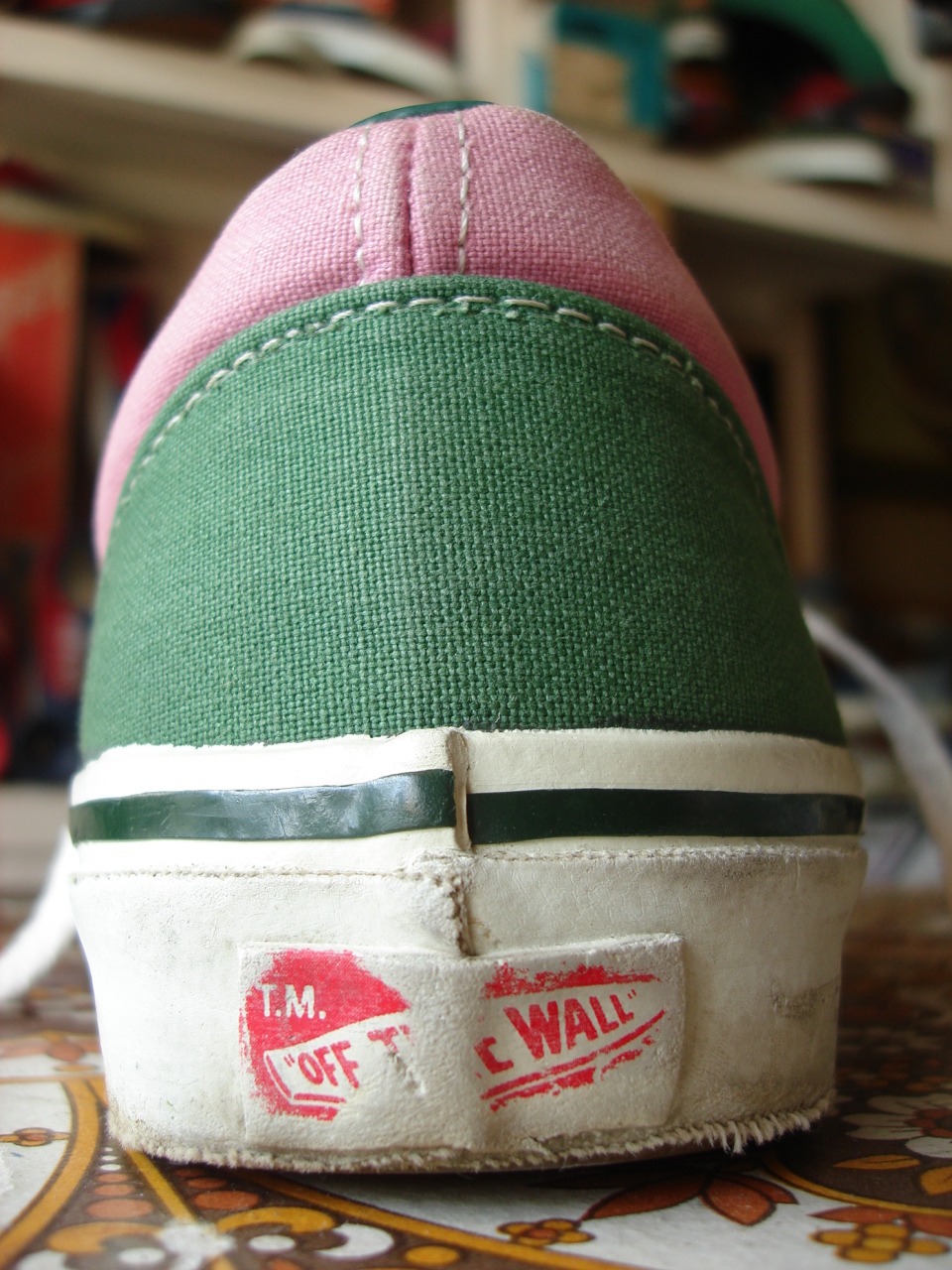 theothersideofthepillow vintage VANS 2 tone green pink canvas